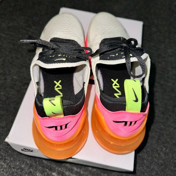 Sold! - Picture 10 of 14